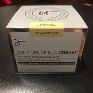 It Cosmetics Confidence in a Cream